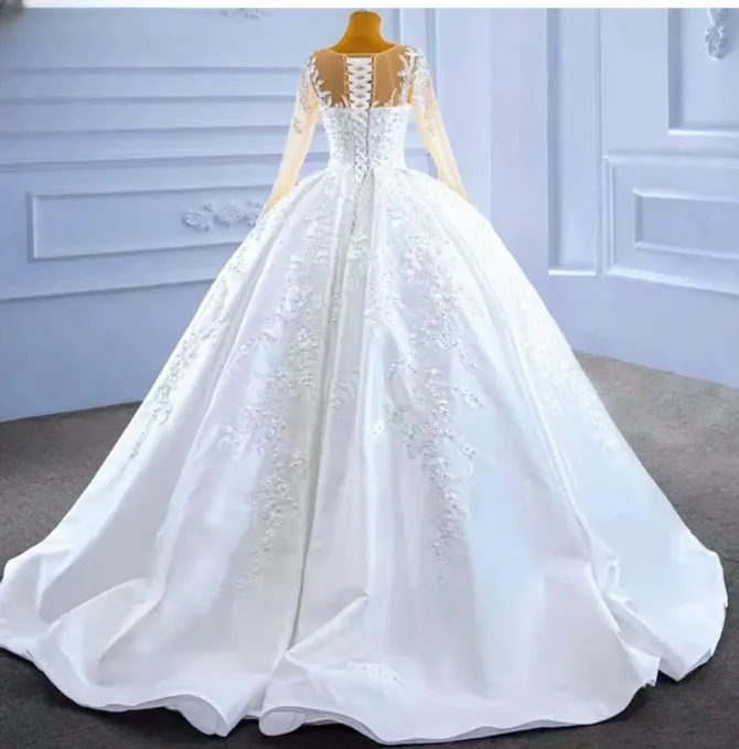 Customised ball wedding Dress - Image 2