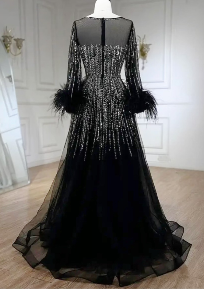 Luxury Feathers Black Dubai Evening Dress - Image 3