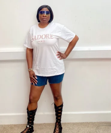 Round neck T-shirts