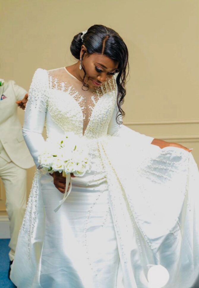 Full beaded upper wedding dress - Image 5