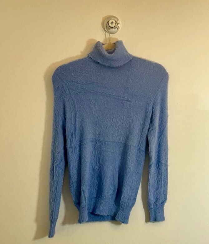 Soft turtle neck sweater - Image 2